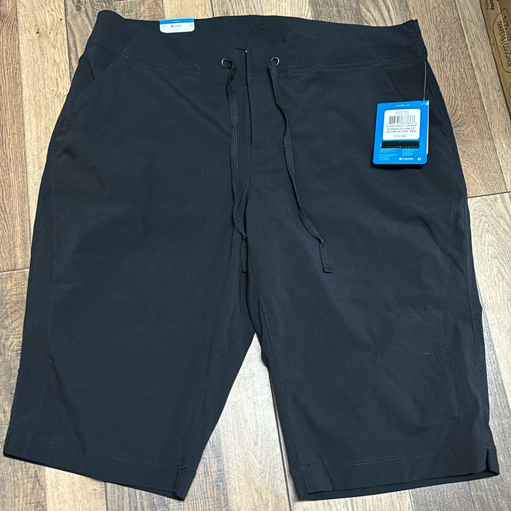 Columbia Women’s Anytime Outdoor Long Short size 12